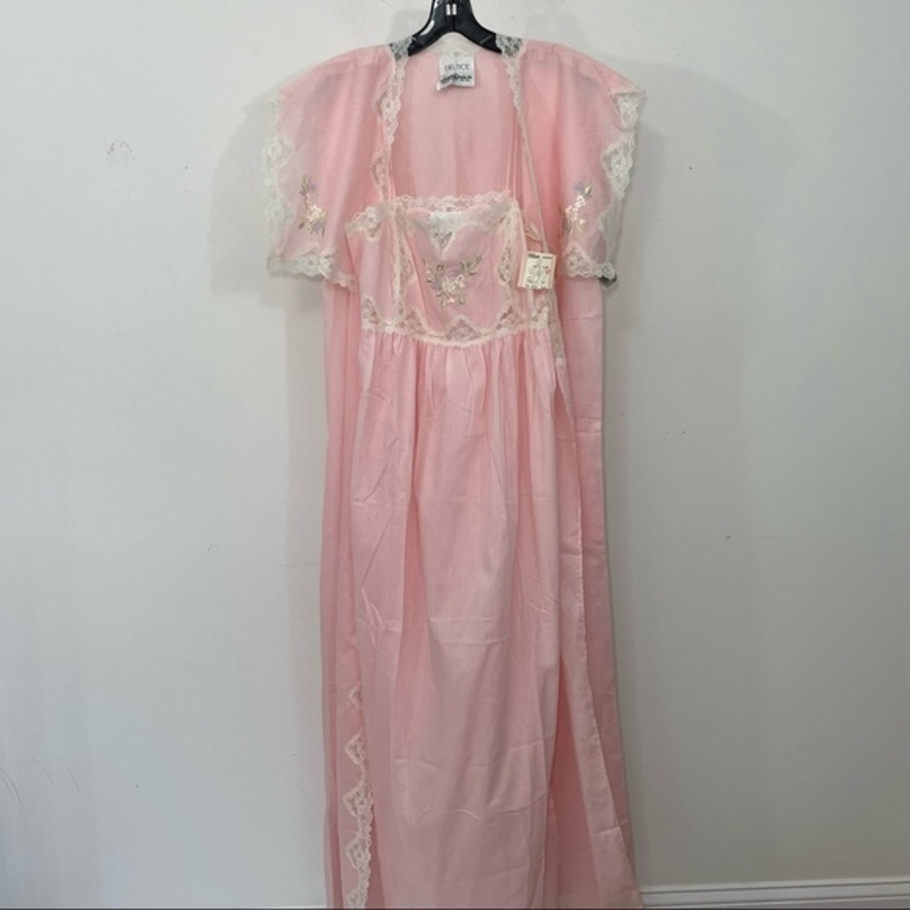 New Vtg 70s Bill Tice Pink Cotton Lace Gown  Robe Lace Trim Set Lounge Medium.